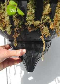 Pair Of Self-watering Hanging Baskets -Garden & Outdoors pr2000006136 card3 lg